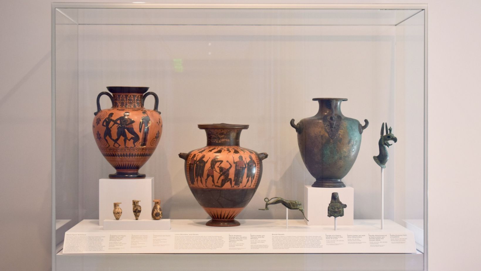 Greek pottery and art